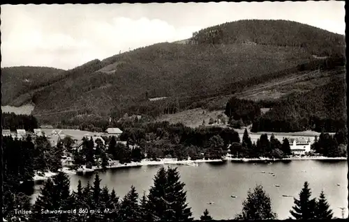 Ak Titisee Neustadt im Breisgau Hochschwarzwald, Totalansicht