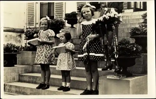 Ak Soestdijk Utrecht, Prinzessinnen Beatrix, Irene, Margriet, Zonnedag 1946