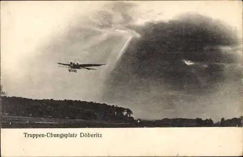 Ak Dallgow Döberitz im Havelland, Truppenübungsplatz, Flugzeug