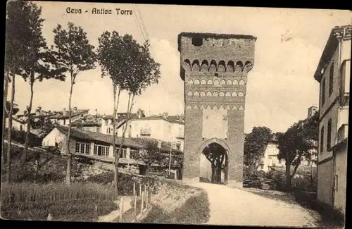 Ak Ceva Cuneo Piemonte, antikes Tor, Turm