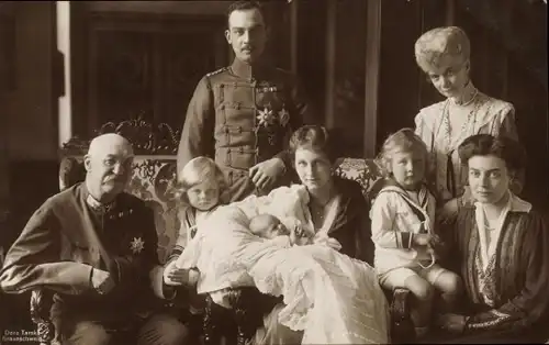 Ak Prinz Ernst August von Braunschweig, Prinzessin Victoria Luise von Preußen, Kinder, Familie