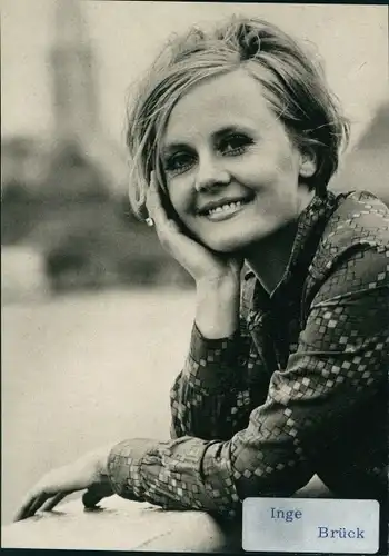AAk Schauspielerin Inge Brück, Portrait