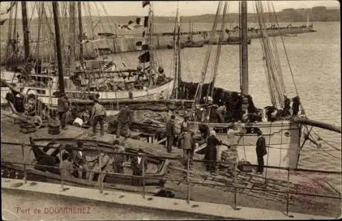 Ak Douarnenez Finistère, Hafen