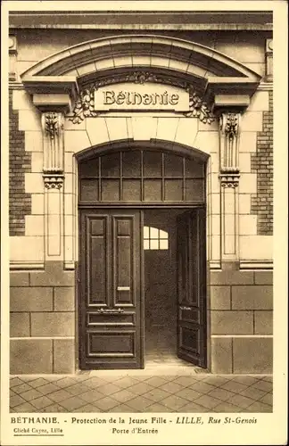 Ak Lille Nord, Bethanie, Schutz des jungen Mädchens, Tür