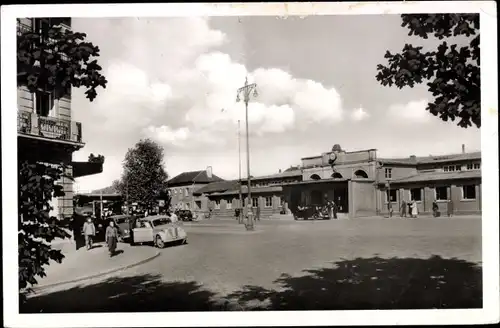 Ak Pforzheim im Schwarzwald, Bahnhofsvorplatz, Bahnhof