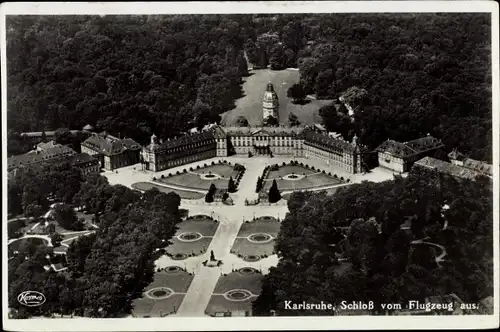 Ak Karlsruhe in Baden Württemberg, Schloss, Schlosspark, Fliegeraufnahme