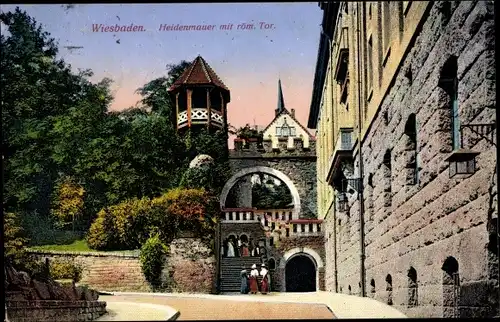 Ak Wiesbaden in Hessen, Heidenmauer, Römisches Tor