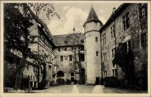 Ak Cadolzburg in Mittelfranken, Schlosshof