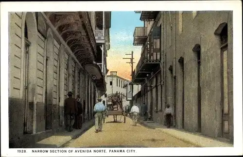 Ak Panama-Stadt Panama, schmale Straße der Avenida Norte