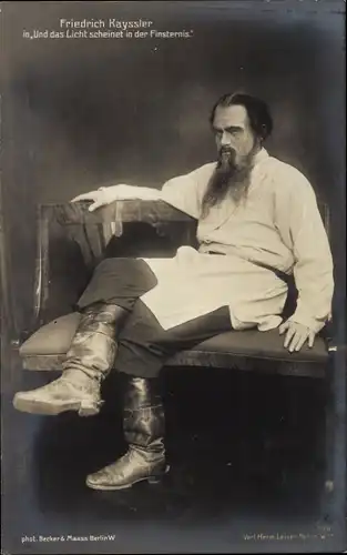 Ak Schauspieler Friedrich Kayssler, Portrait, Und das Licht scheint in der Finsternis