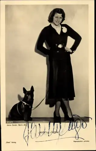 Ak Schauspielerin Jenny Jugo, Portrait mit Terrier, Autogramm, Ross Verlag 6156/3