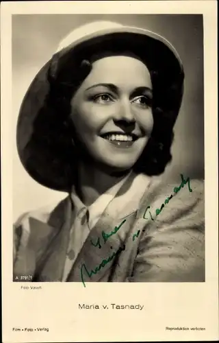 Ak Schauspielerin Maria von Tasnady, Portrait, Autogramm,  Tropenhelm