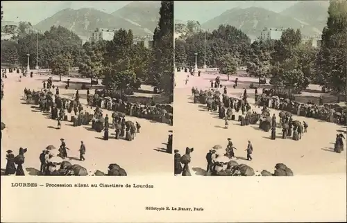 Stereo Ak Lourdes Hautes Pyrénées, Prozession zum Friedhof