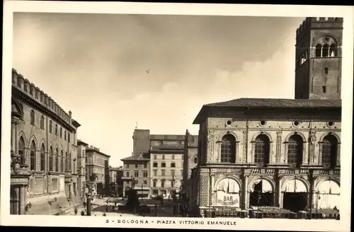 Ak Bologna Emilia Romagna, Vittorio Emanuele Platz