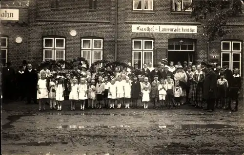 Foto Ak Ascheberg in Holstein, Gasthof Langenrade, Gruppenfoto