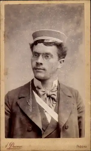 CdV Passau, Student, Portrait
