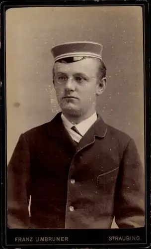 CdV Straubing an der Donau, Student, Portrait