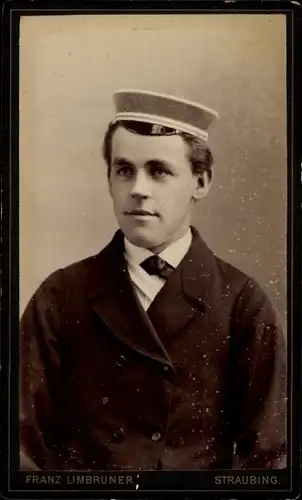 CdV Straubing an der Donau, Student, Portrait