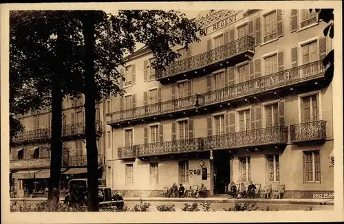 Ak Vichy Allier, Hotel du Regent, Entrée sur le Parc, Gäste, Geschäfte