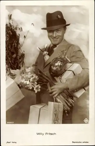 Ak Schauspieler Willy Fritsch, Portrait, Geschenke