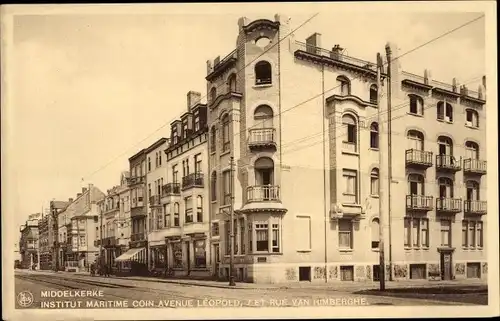 Ak Middelkerke Westflandern, Institut Maritime coin Avenue Lépold, et rue Van Himberghe