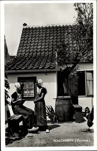 Ak Walcheren Zeeland Niederlande, Frauen in Tracht