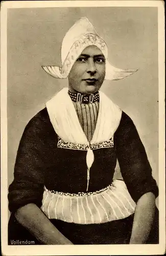 Ak Volendam Nordholland, Frau in Tracht