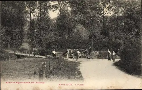 Ak Maubeuge Nord, Le Glacis
