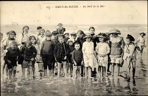 Ak Malo les Bains Nord, Au Bord de la Mer