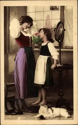 Ak Frau und Mädchen in Tracht, Spiegel, liegende Katze