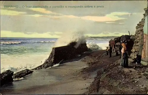 Ak Espinho Portugal, O mar destruindo o paredao e avancando sobre a praia