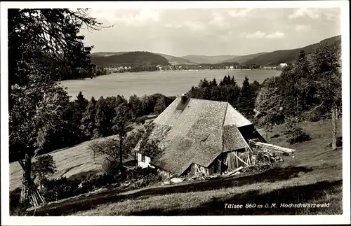 Ak Titisee Neustadt im Breisgau Hochschwarzwald, Schwarzwaldhaus, Panorama