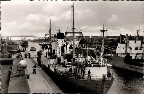 Ak Kiel Holtenau in Schleswig Holstein, Schleuse, Dampfer