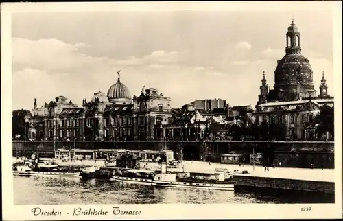 Ak Dresden Altstadt, Brühlsche Terrasse