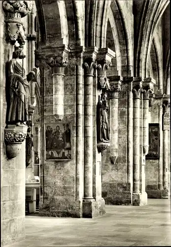 Ak Nürnberg in Mittelfranken, Sebalduskirche, nördliches Seitenschiff, Kaiser Heinrich