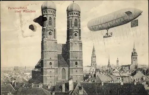 Ak München, Parsevalfahrt über die Stadt, Zeppelin, Frauenkirche