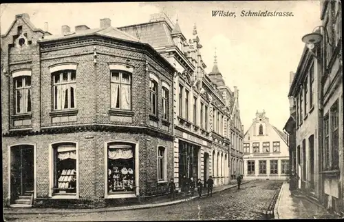 Ak Wilster in Schleswig Holstein, Schmiedestraße, Am Markt, Geschäft Heinrich Schlüter, Amtsgericht