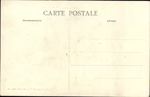 Ak Castres Tarn, Le Poste et la Cour d'honneur du 9. d'Artillerie