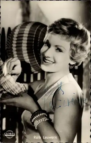 Ak Schauspielerin Ruth Leuwerik, Portrait, Film Franziska, Autogramm