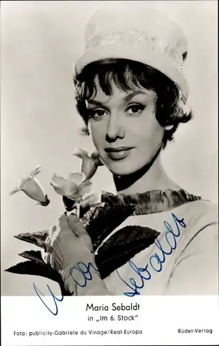 Ak Schauspielerin Maria Sebaldt, Portrait, Blume, Hut, Im 6. Stock, Autogramm