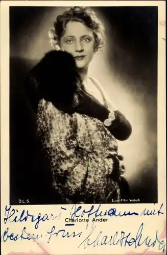 Ak Schauspielerin Charlotte Ander, Portrait, Autogramm, Pelz