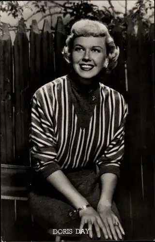 Ak Schauspielerin Doris Day, Portrait