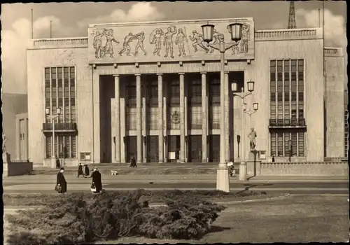 Ak Berlin Friedrichshain, Stalinallee, Deutsche Sporthalle