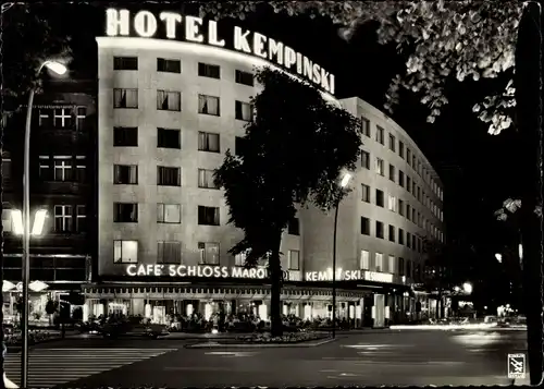 Ak Berlin Charlottenburg, Kurfürstendamm, Hotel Kempinski, Nachtbeleuchtung