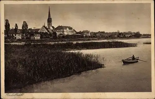 Ak Radolfzell am Bodensee, Teilansicht, Blick auf den Ort, Ufer, Boot