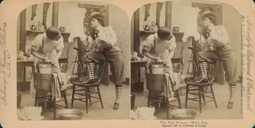 Stereo Foto Mann wäscht, Die Emanzipierte, Waschtag
