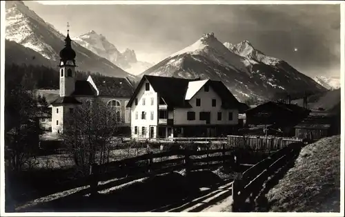 Ak Medraz im Stubaital Medratz Fulpmes in Tirol, Kirche, Berge
