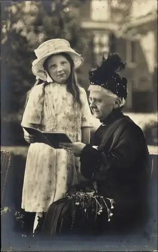 Ak Prinzessin Juliana der Niederlande, Kinderportrait, Königinmutter Emma