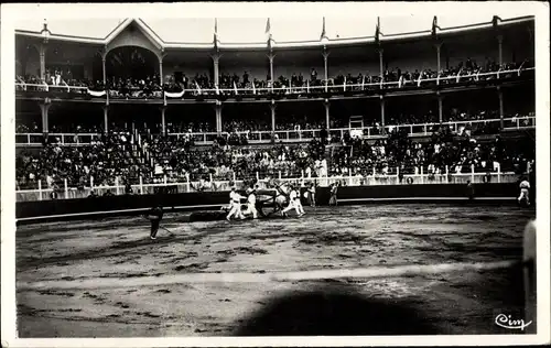 Ak Bayonne Pyrénées Atlantiques, Courses de Toros