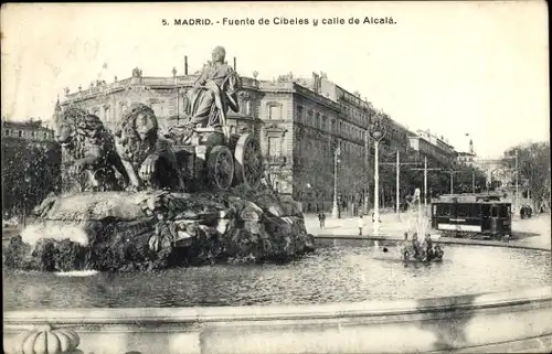 AK Madrid, Spanien, Cibeles-Brunnen und Alcala-Straße